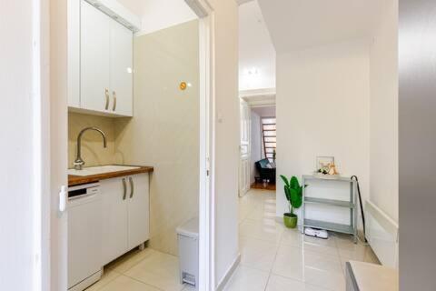 Vibrant Center Apartment Будапеща Екстериор снимка
