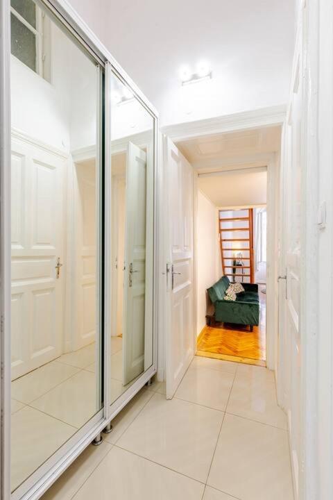 Vibrant Center Apartment Будапеща Екстериор снимка